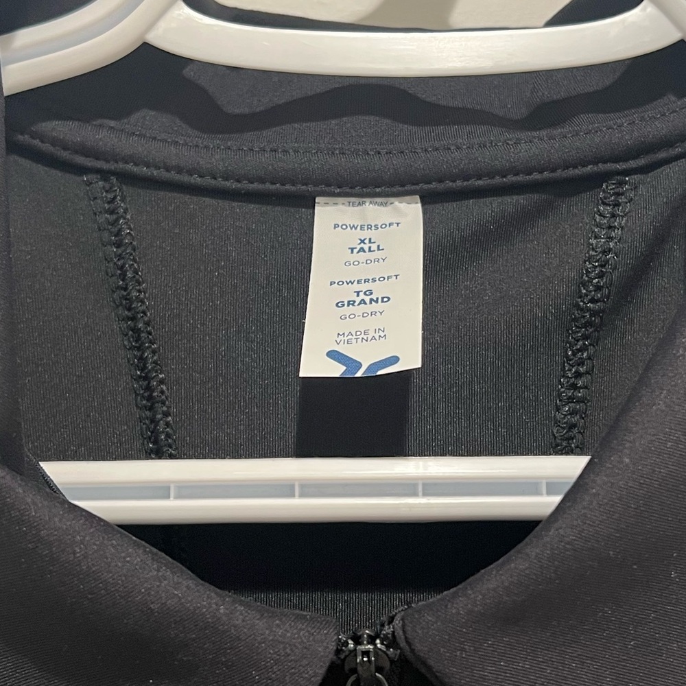 Old Navy Black Collared Athletic Cropped Tank Top - Picture 4 of 6